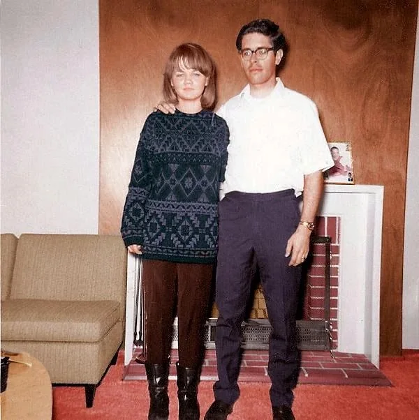 Color photograph of Darlene Ferrin with an unidentified man, widely circulated among Zodiac enthusiasts, speculated to resemble the killer despite the man’s slimmer build contradicting the stocky description.